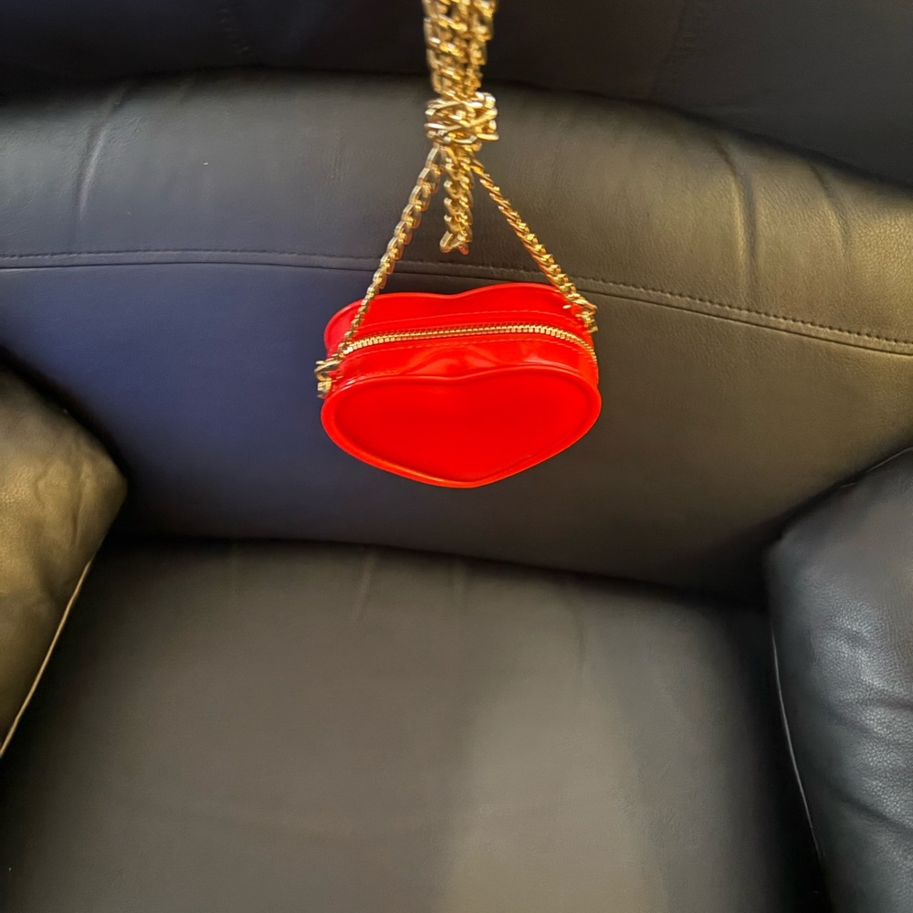Heart-Shaped Red Crossbody Bag